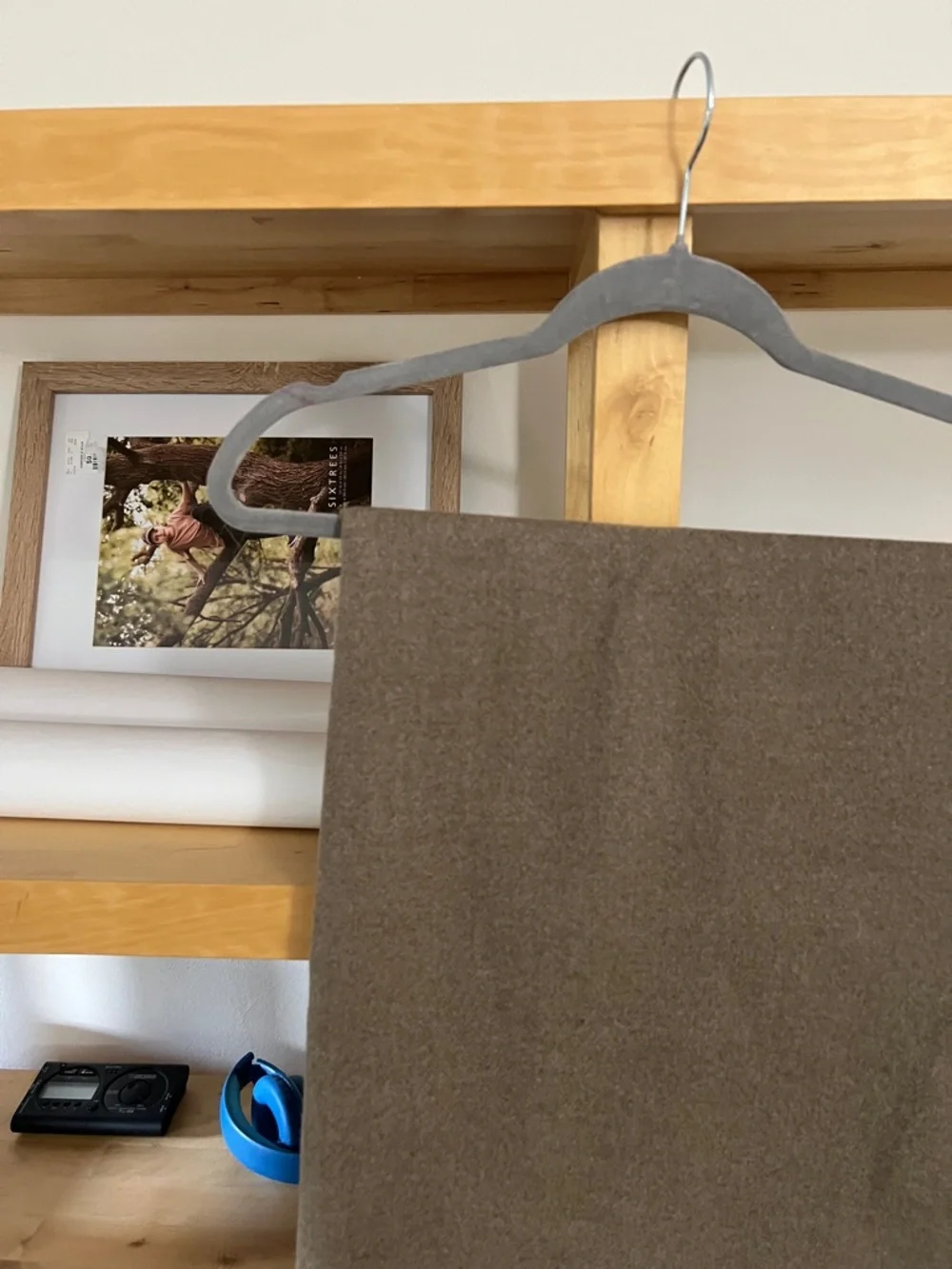 BNWT Neuflora Taupe scarf